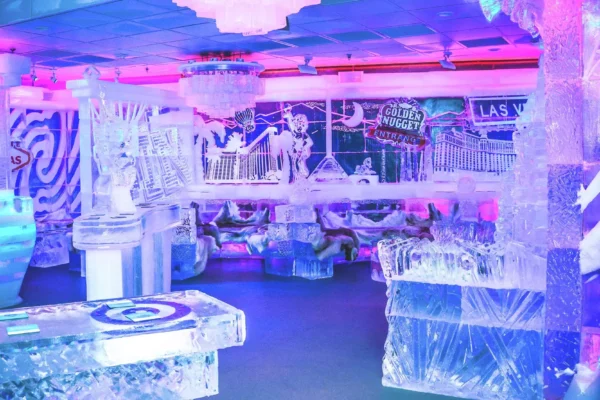 minus5 ICEBAR